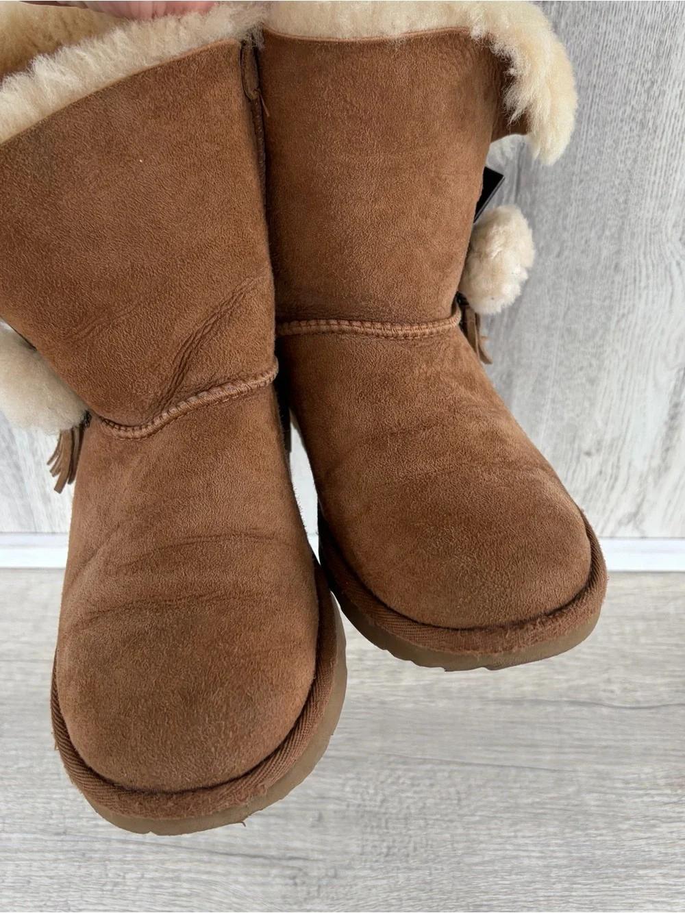 UGG Charm Pom Pom Chestnut Brown Fur Suede Boots Kids Girls Youth 5 US EU 37